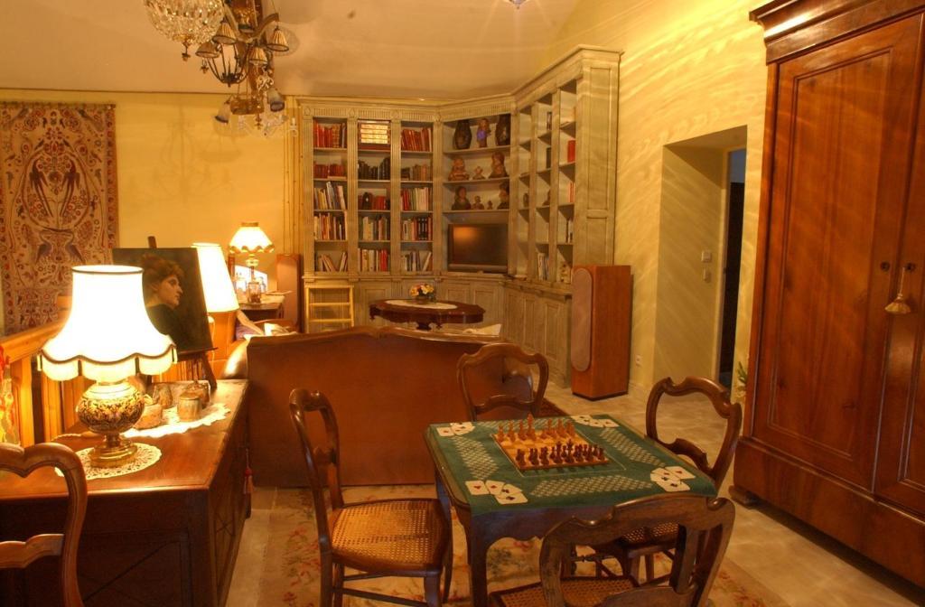 Bed and Breakfast Au Fond De La Cour Veyre-Monton Esterno foto