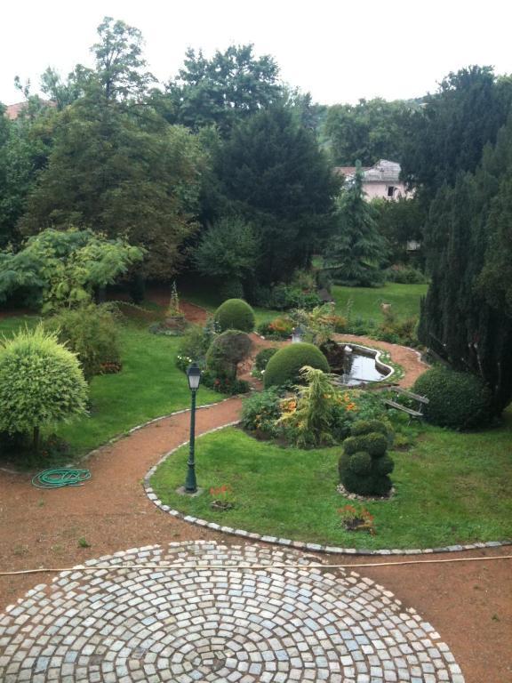 Bed and Breakfast Au Fond De La Cour Veyre-Monton Esterno foto