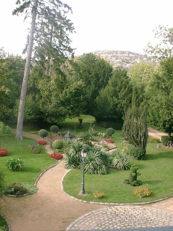 Bed and Breakfast Au Fond De La Cour Veyre-Monton Esterno foto